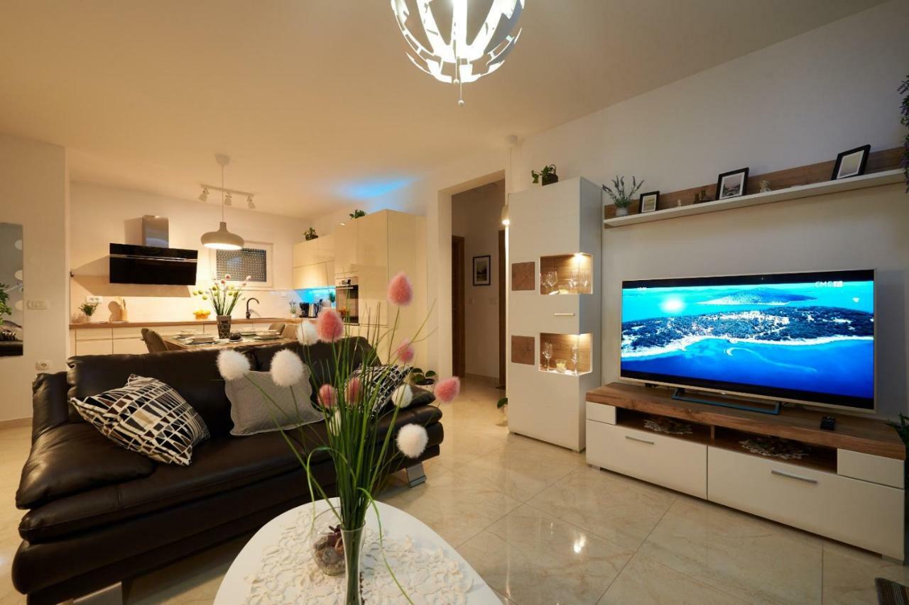 Apartamento Golubica Trogir Exterior foto