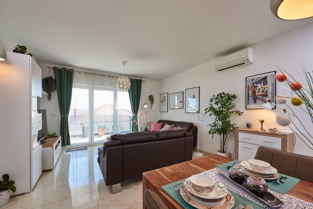 Apartamento Golubica Trogir Exterior foto