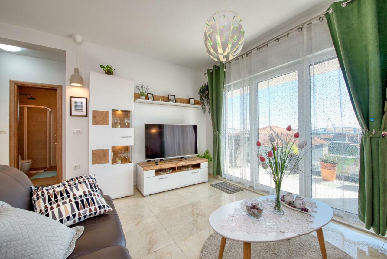 Apartamento Golubica Trogir Exterior foto